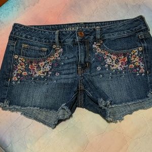 Embroidered denim shorts